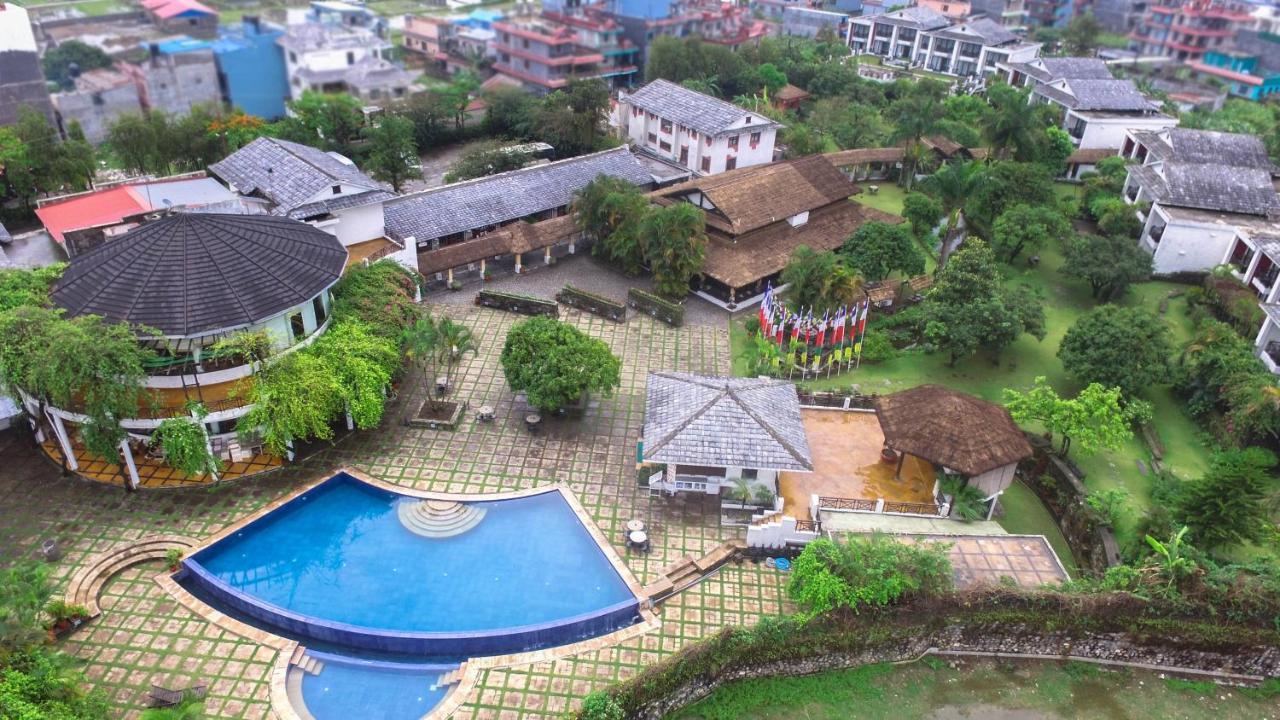 Shangri-La Village Resort, Pokhara Exterior foto